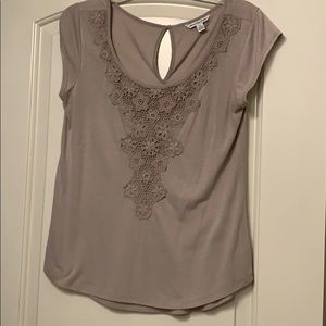 American Eagle tan shirt